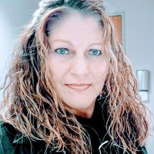 Meet your Posher, Rae